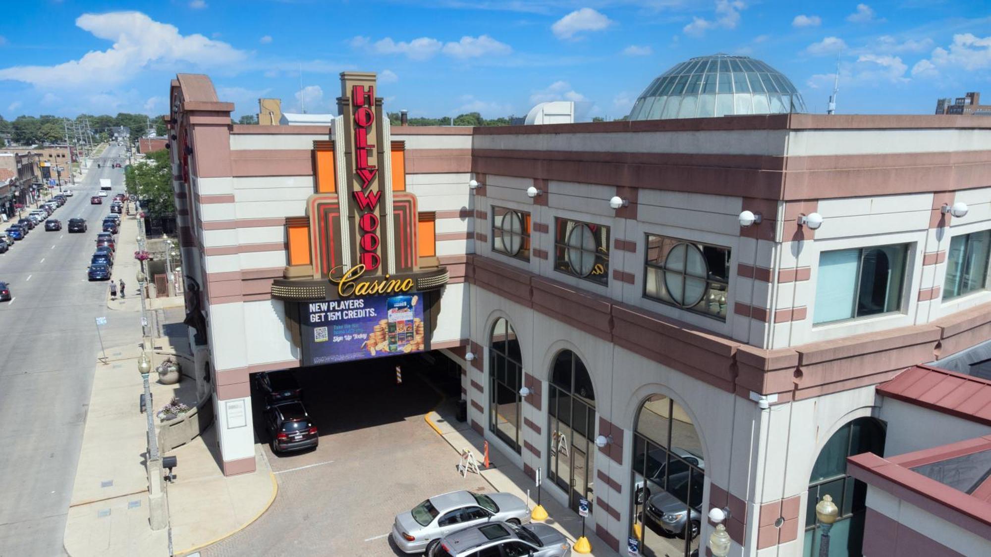 Hometowne Studios By Red Roof And Conference Center Chicago - N Aurora Naperville North Aurora Экстерьер фото